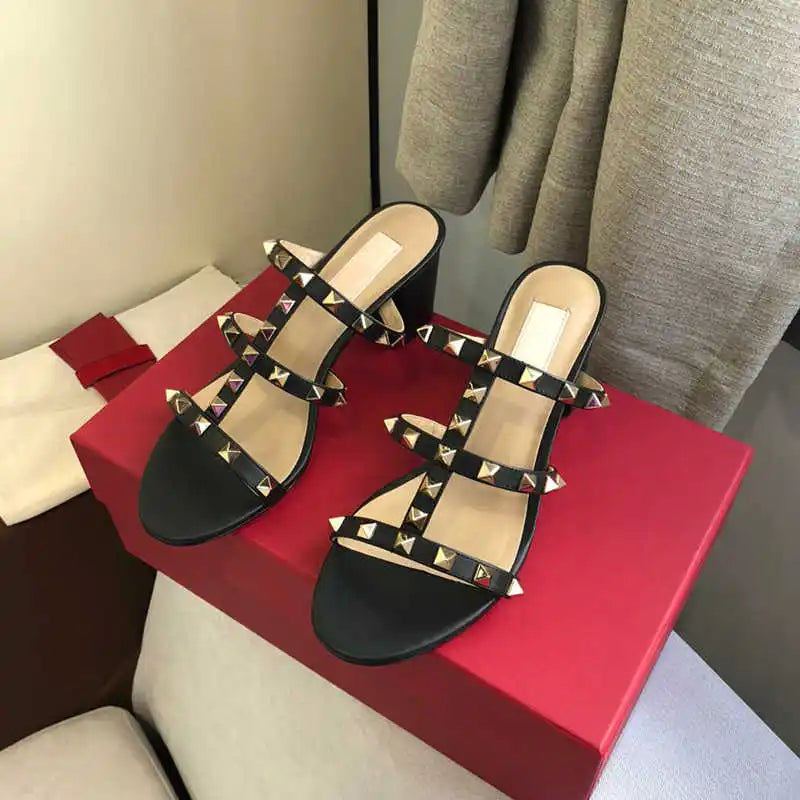 Chunky Leather Rivets High heels