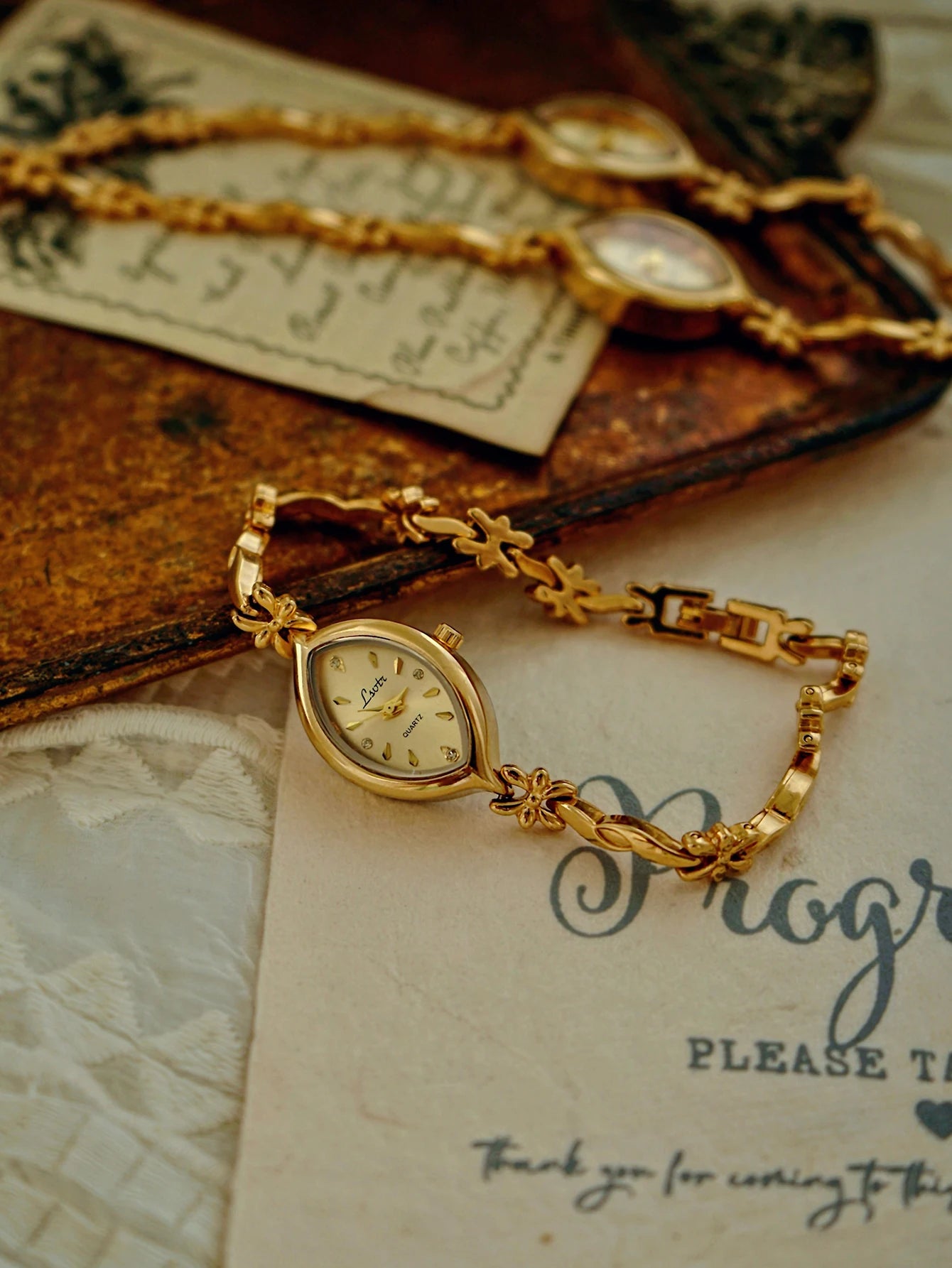 Retro Gold Small Dial Women's Watch