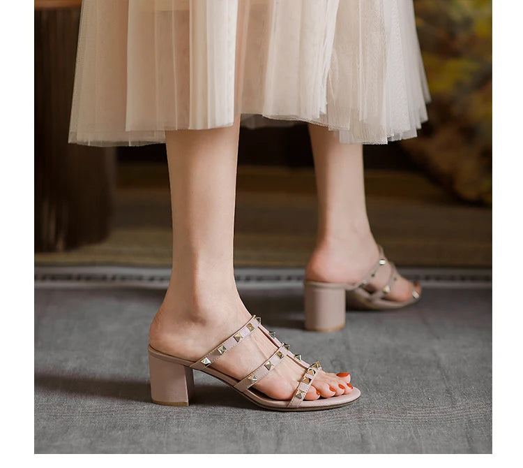 Chunky Leather Rivets High heels